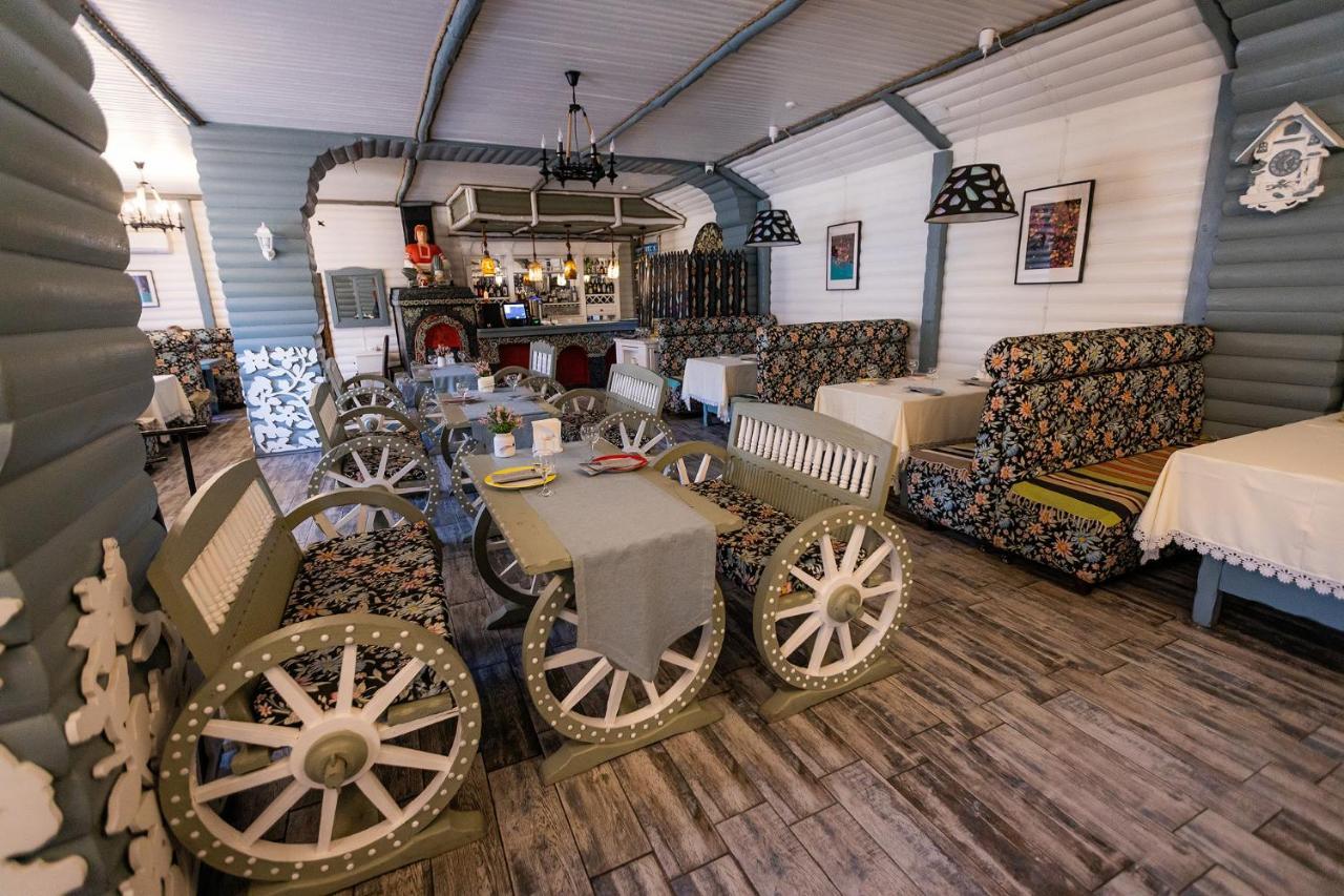 Metelitsa Hotel Karagandy Buitenkant foto