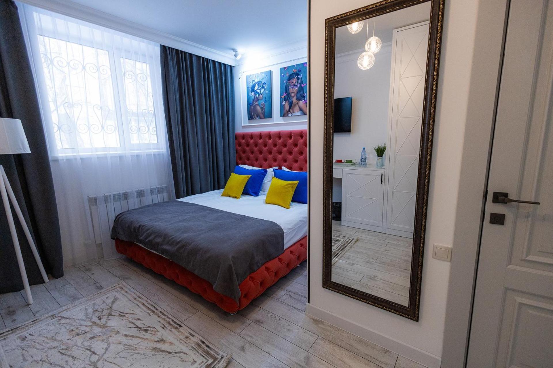 Metelitsa Hotel Karagandy Buitenkant foto