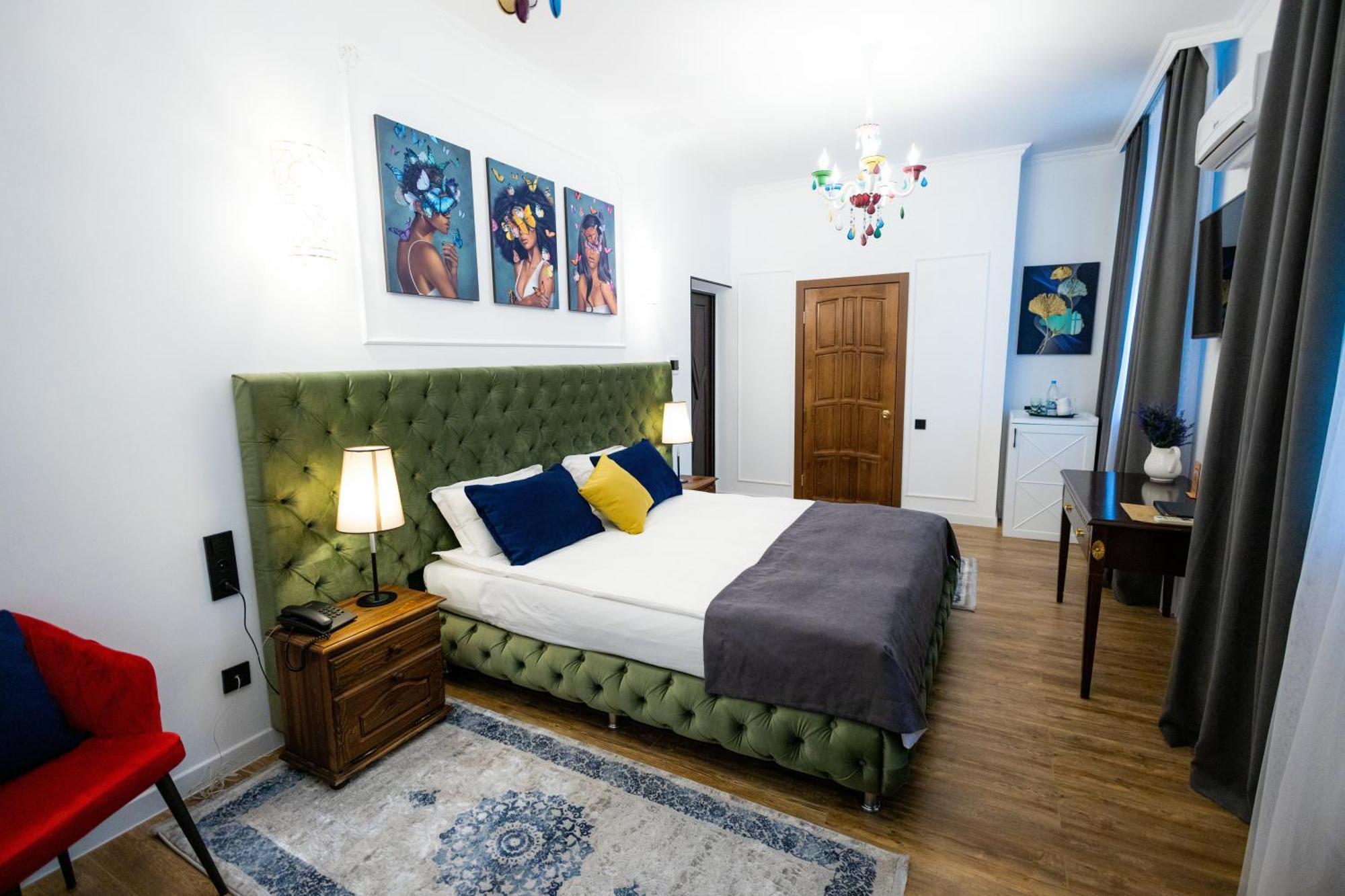Metelitsa Hotel Karagandy Buitenkant foto